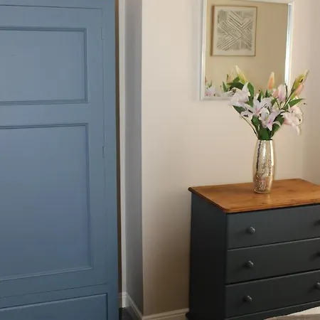 The Hampton Beautiful 3 Bedroom House With Conservatory & Garden Holiday home Scarborough