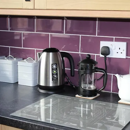 The Hampton Beautiful 3 Bedroom House With Conservatory & Garden Holiday home Scarborough