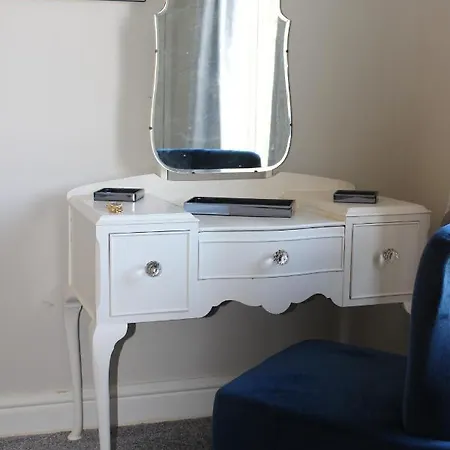 Holiday home The Hampton Beautiful 3 Bedroom House With Conservatory & Garden