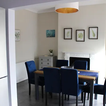 度假居 The Hampton Beautiful 3 Bedroom House With Conservatory & Garden
