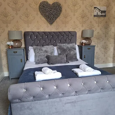 Vakantiehuis The Hampton Beautiful 3 Bedroom House With Conservatory & Garden