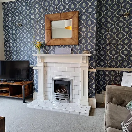 度假居 The Hampton Beautiful 3 Bedroom House With Conservatory & Garden
