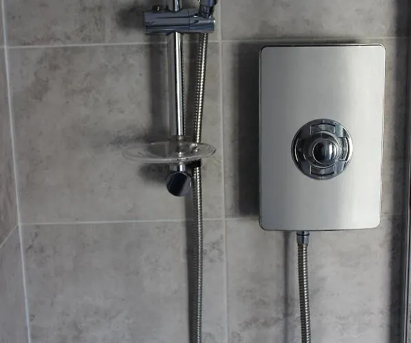 The Hampton Beautiful 3 Bedroom House With Conservatory & Garden Holiday home *